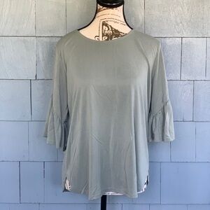 Gyft Ruffle Sleeve Blouse